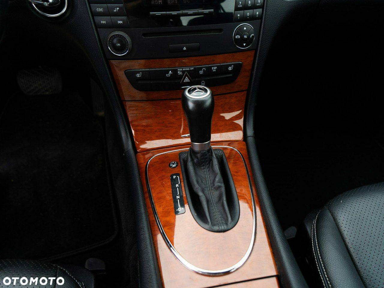 Mercedes-Benz Klasa E - 26
