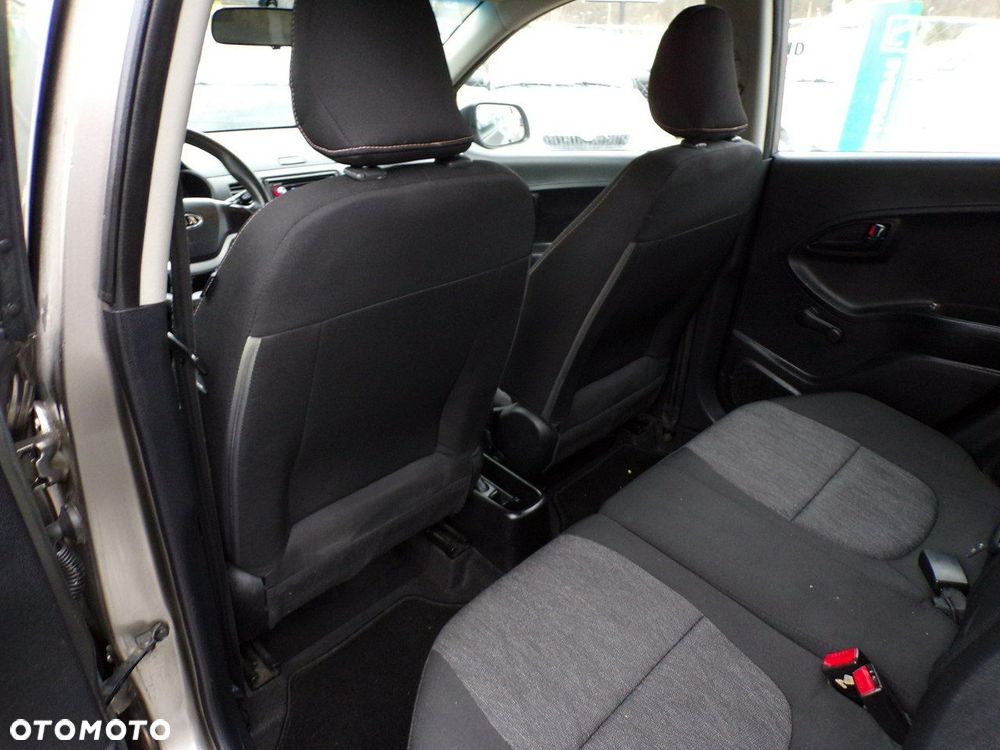 Kia Picanto - 24