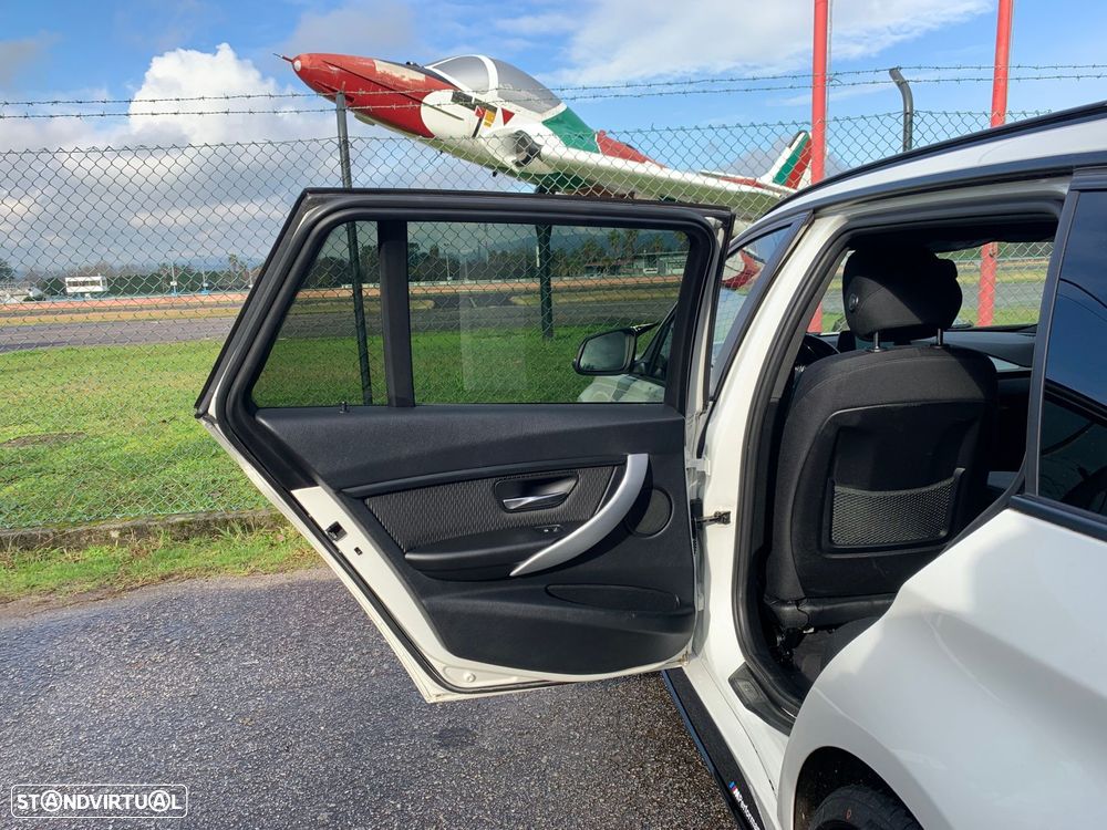 BMW 325 d Pack M Auto - 33