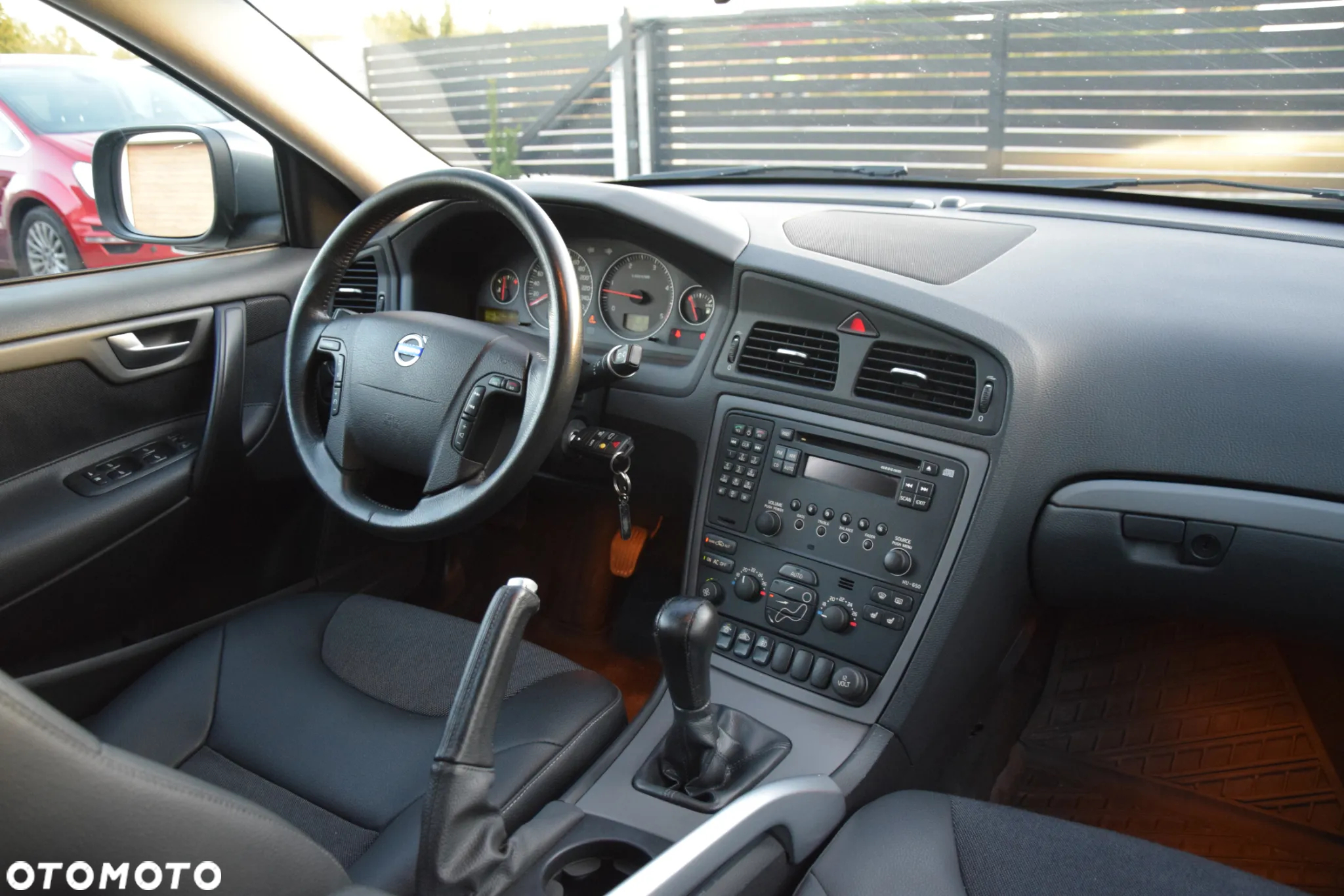 Volvo XC 70 D5 AWD Kinetic - 28