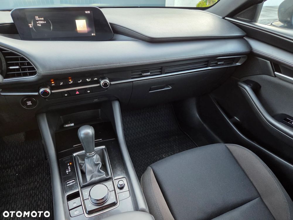 Mazda 3 e-SKYACTIV-G 2.0 M HYBRID DRIVE - 20