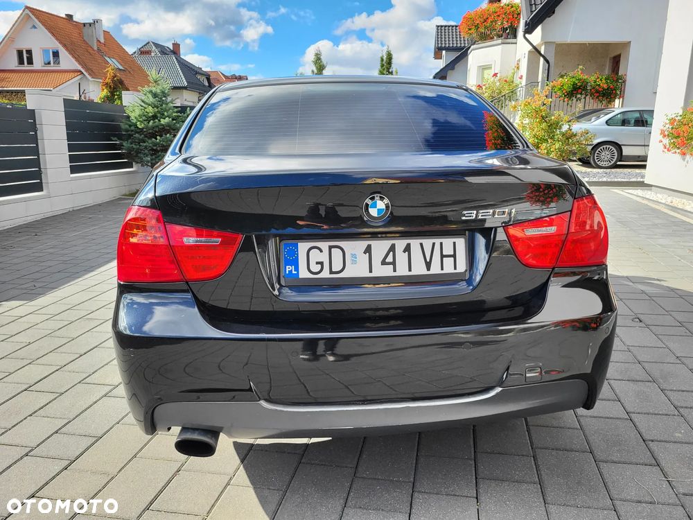 BMW Seria 3 320i - 6