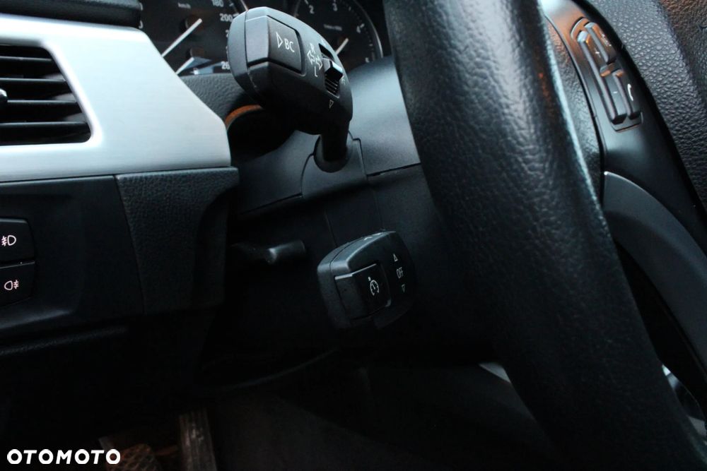 BMW Seria 3 316d Edition Luxury Line Purity - 17