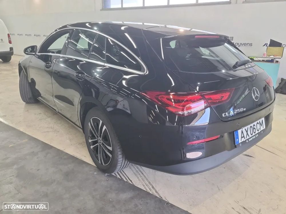 Mercedes-Benz CLA 250 e Shooting Brake Style Plus - 2