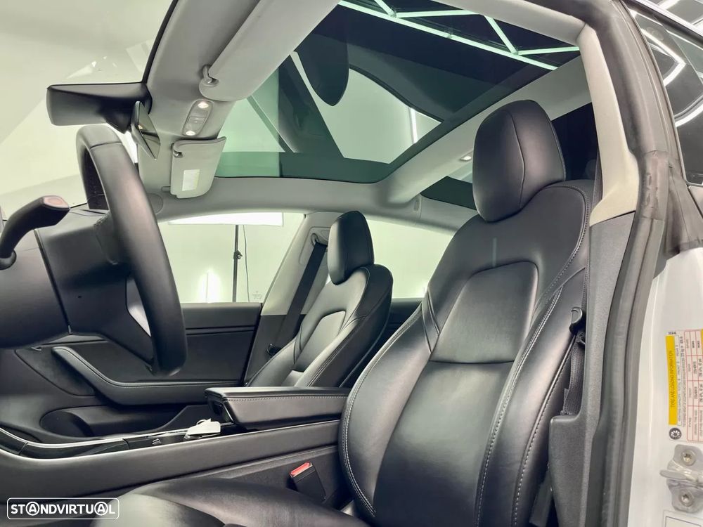 Tesla Model 3 Long-Range Dual Motor AWD - 13