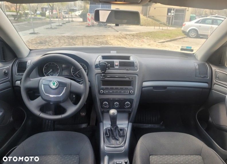 Skoda Octavia 1.2 TSI Ambiente - 10