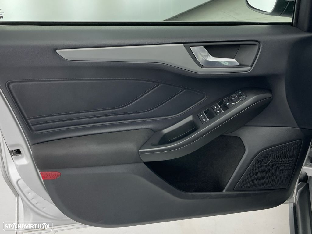 Ford Focus SW 1.0 EcoBoost Connected - 18