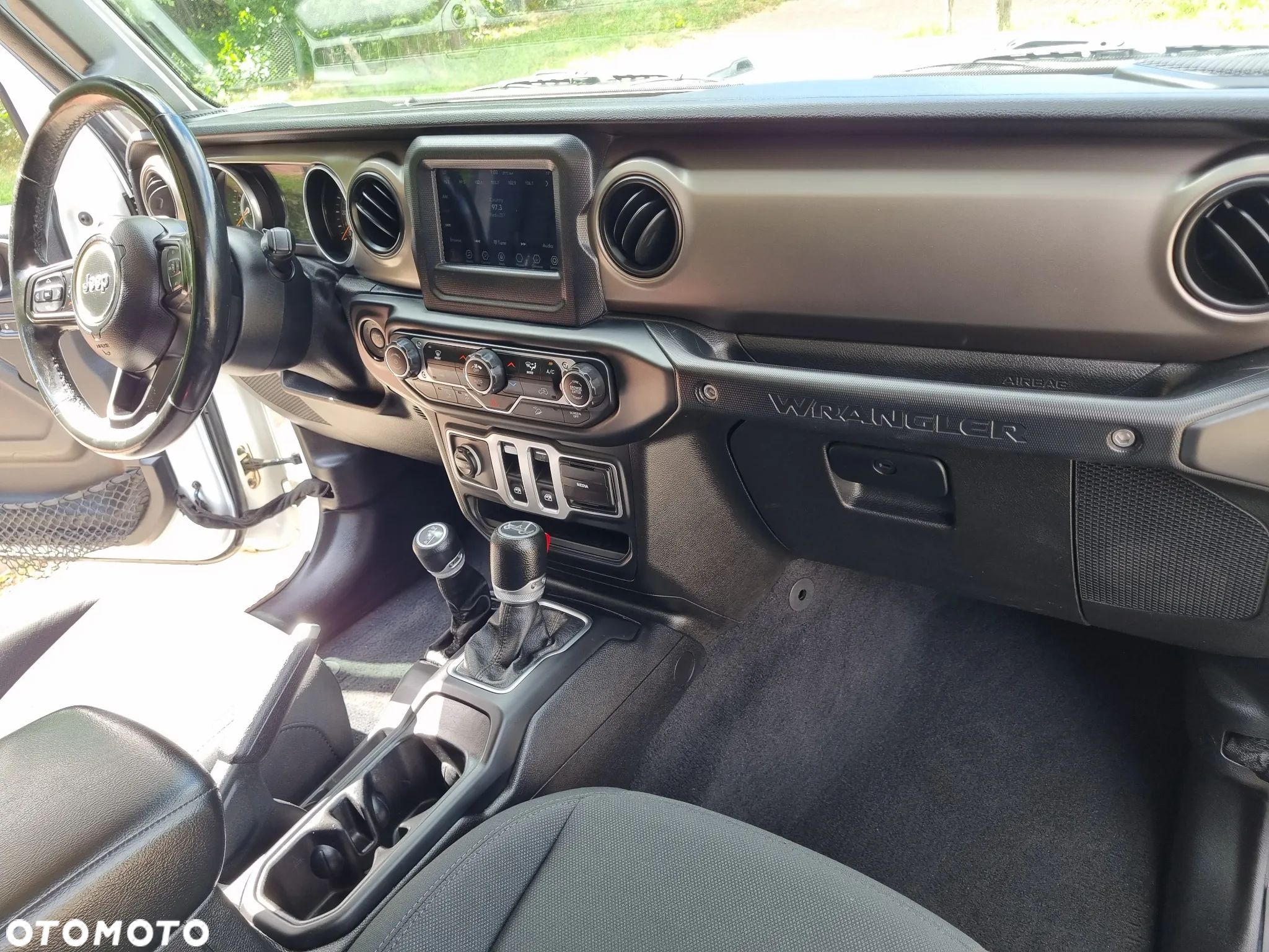 Jeep Wrangler - 29