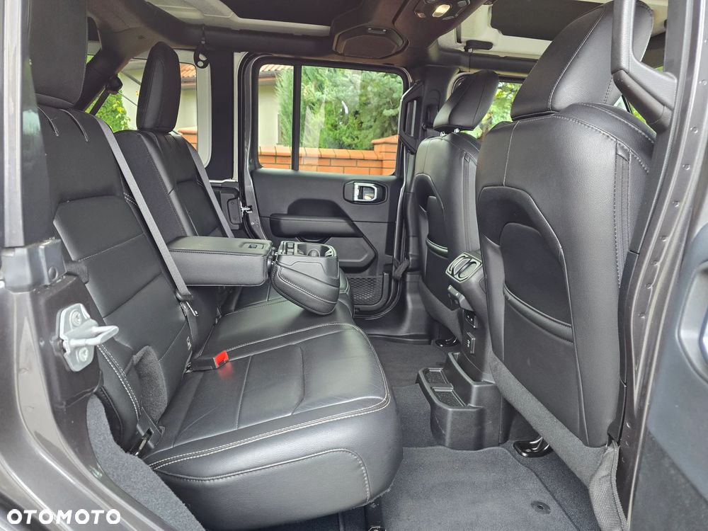 Jeep Wrangler Unlimited GME 2.0 Turbo Sahara - 21