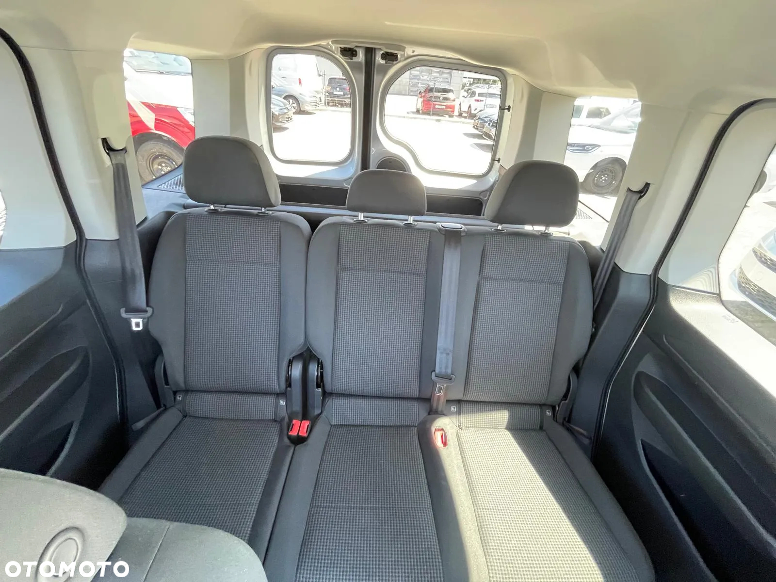 Volkswagen Caddy 2.0 TDI 4Motion - 29