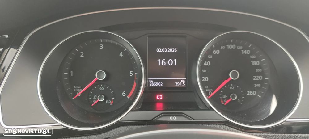 VW Passat 2.0 TDI Confortline - 6