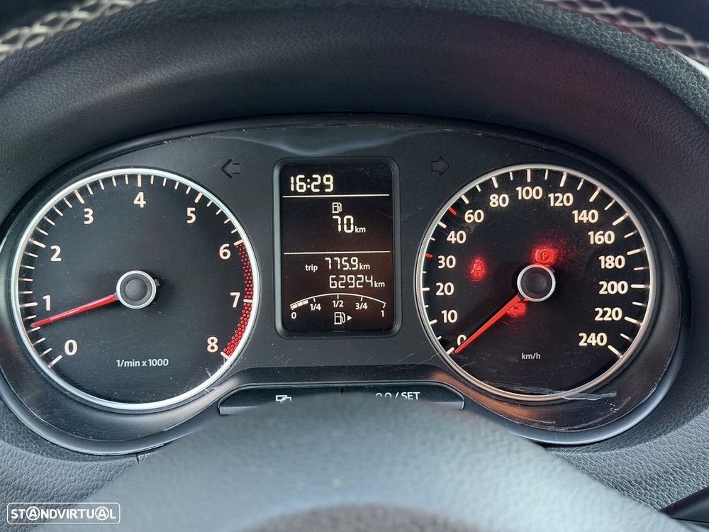 VW Polo 1.2 TSI MATCH - 16