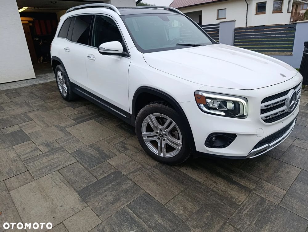 Mercedes-Benz GLB 250 4Matic 8G-DCT Style - 2