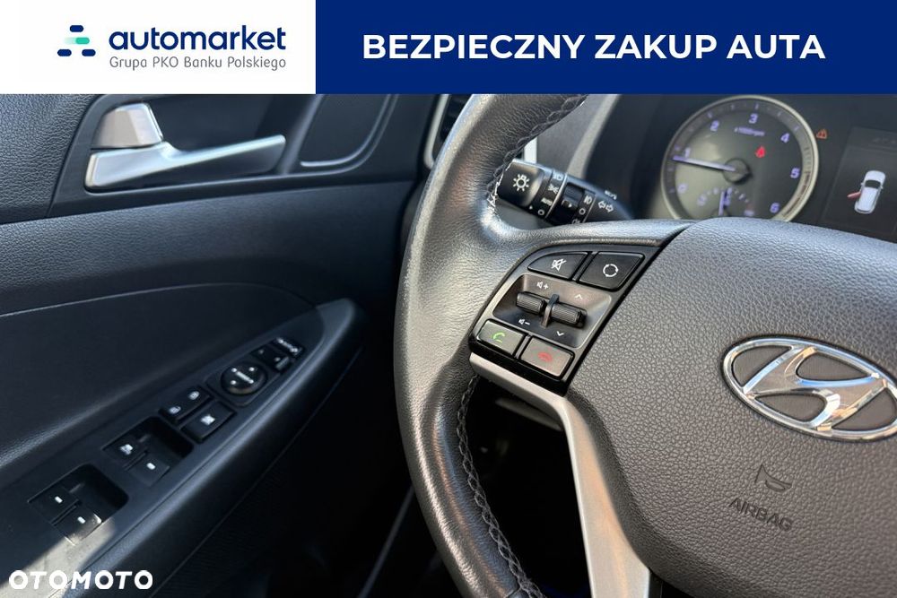 Hyundai Tucson 2.0 CRDI BlueDrive Style 2WD - 20
