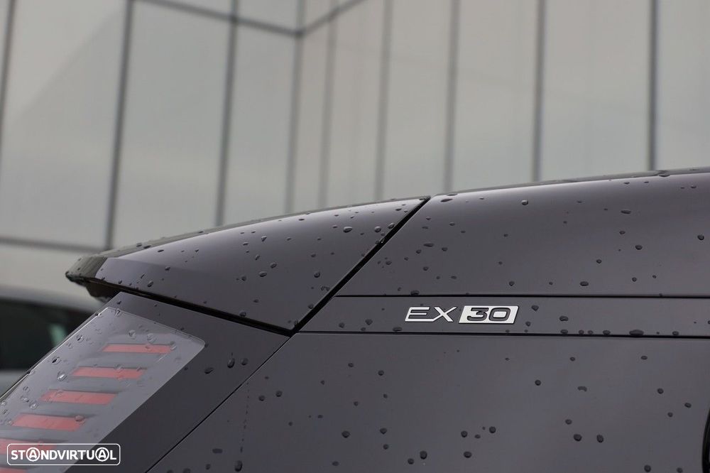 Volvo EX30 51 kWh Single Motor Plus - 29