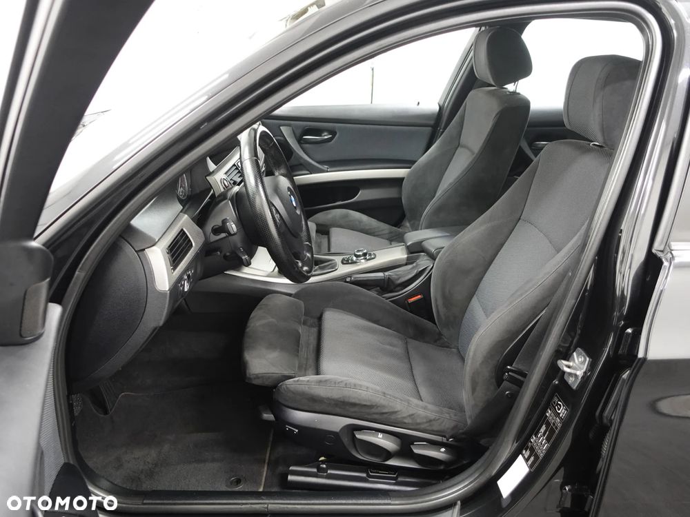 BMW Seria 3 318i Edition Sport - 19