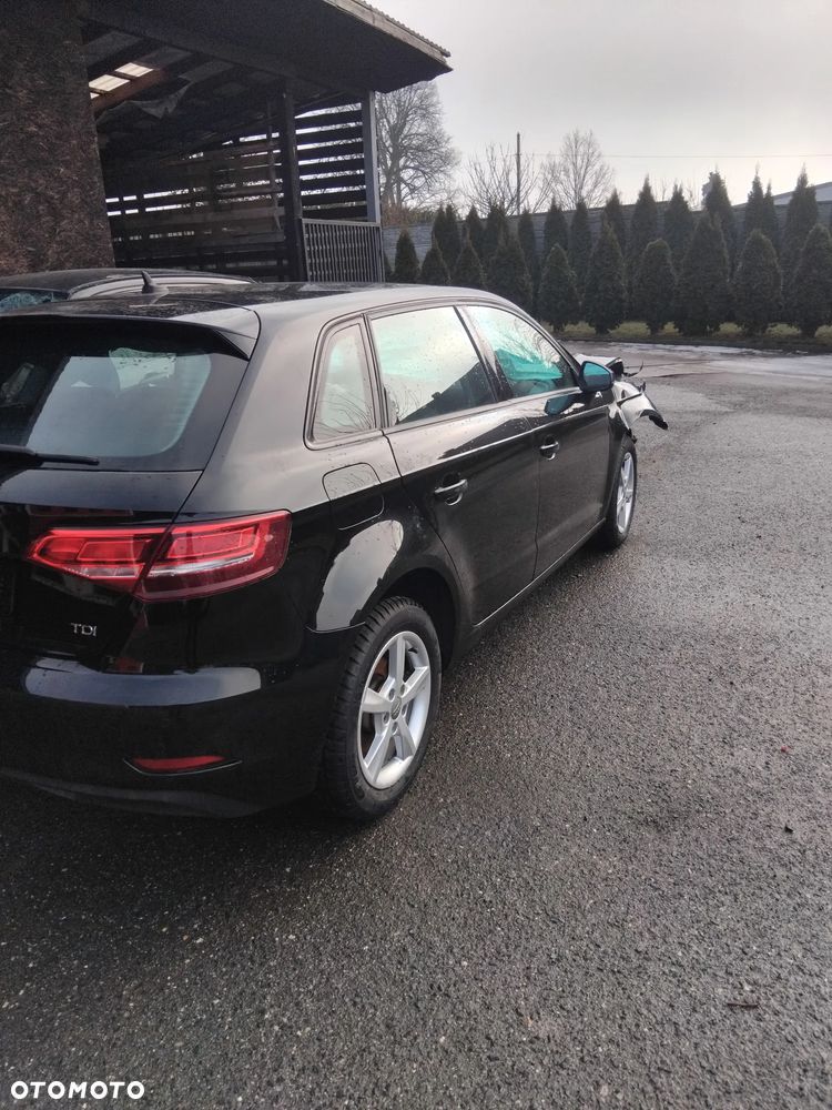 Audi A3 Sportback - 1
