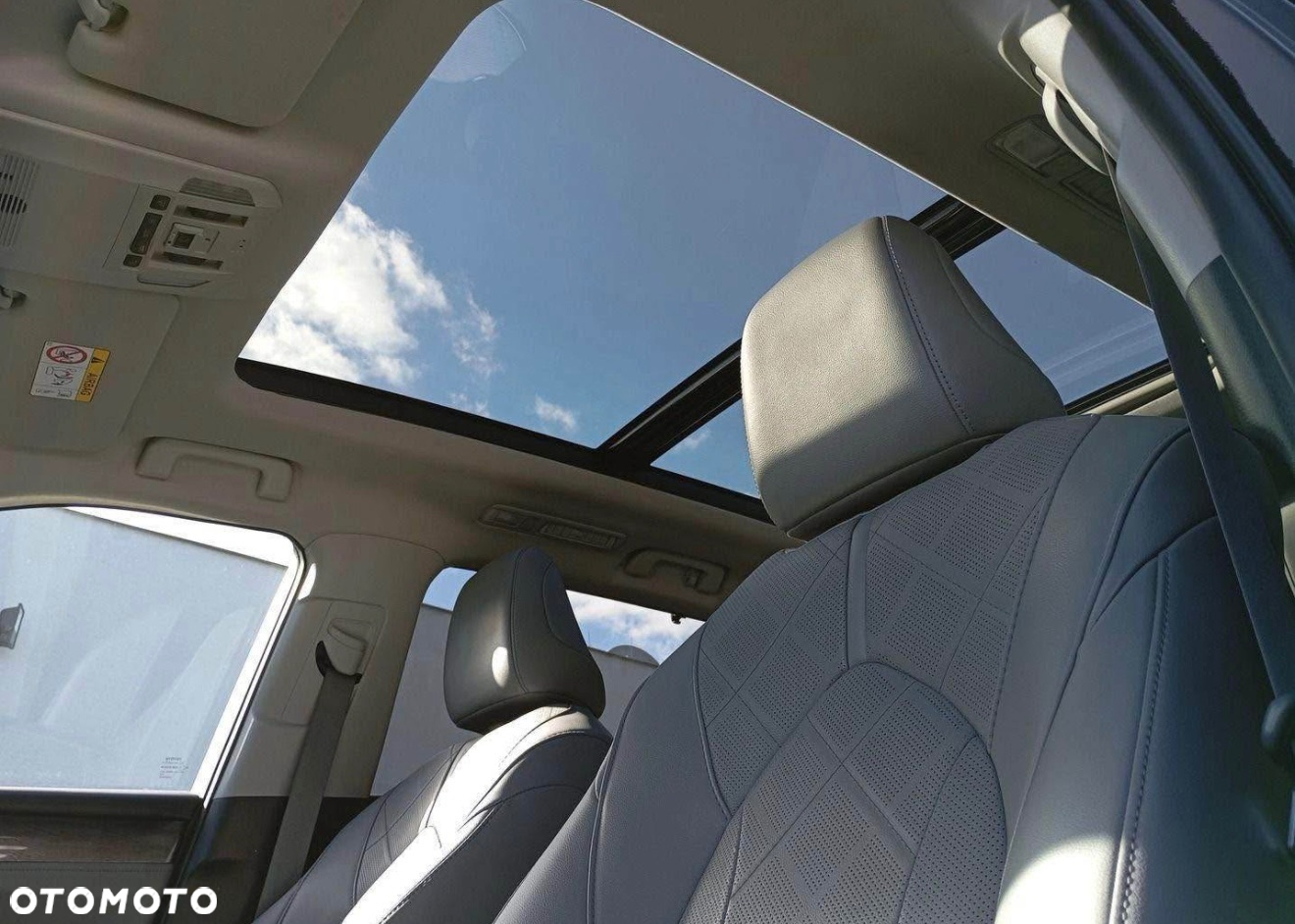 Toyota Highlander 2.5 Hybrid Executive - 16