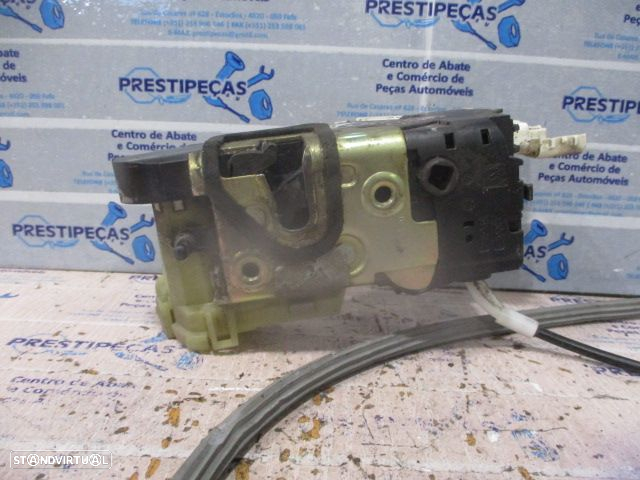 Fecho Fec4681 PEUGEOT 1007 2005 1.4I 75CV 3P VERDE FE 6 PINOS PEUGEOT 1007 2005 1.4HDI 70CV 3P VERMELHO - 3