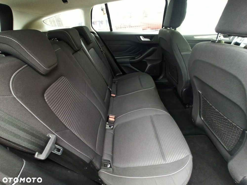 Ford Focus 1.5 EcoBlue Start-Stopp-System TITANIUM STYLE - 11