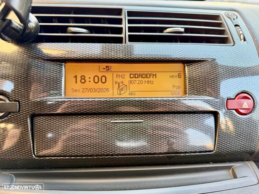 Citroën C4 1.4 16V SX RFM - 19