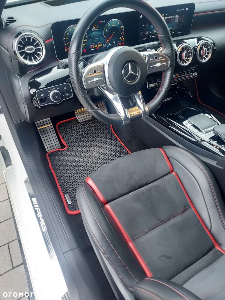 Mercedes-Benz CLA AMG 35 4Matic B AMG Speedshift 7G-DCT - 15