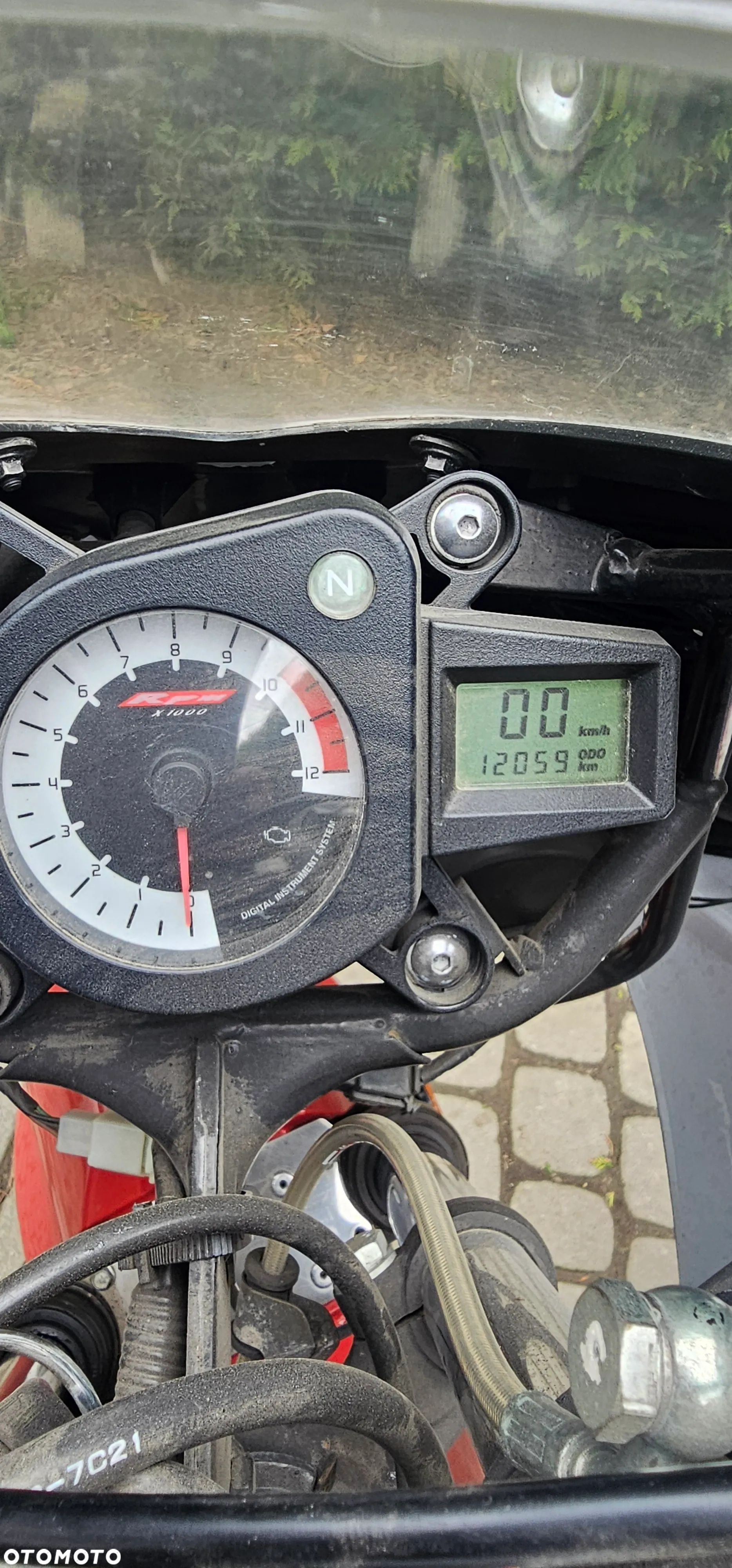Yamaha TZR - 6