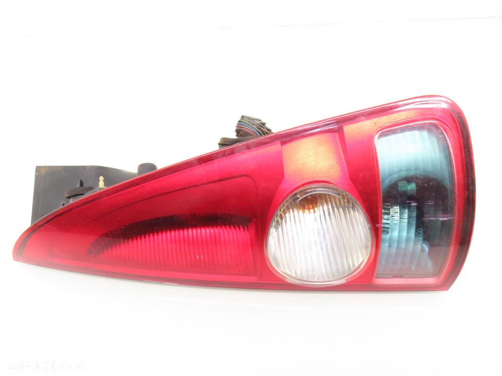 LAMPA PRAWA TYLNA RENAULT ESPACE IV 8200027152 - 5