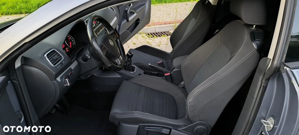 Volkswagen Scirocco 2.0 TDI Blue Motion Technologie - 38
