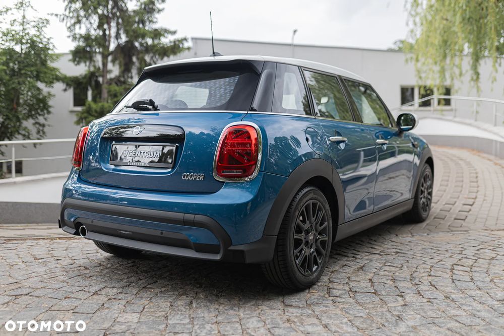 MINI Cooper Standard - 12