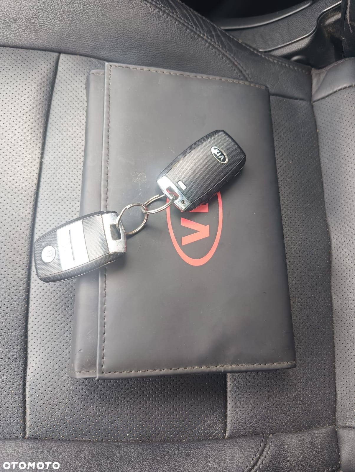 Kia Carens 1.7 CRDi XL 7os DCT - 25