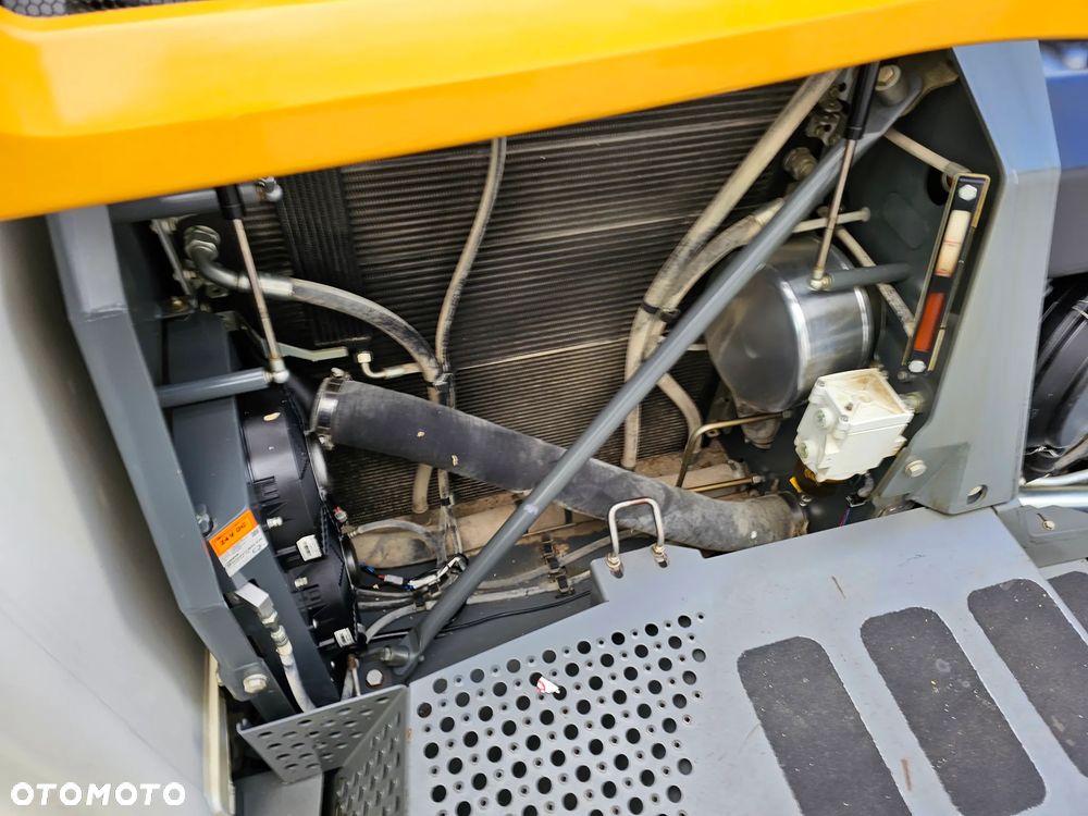 Liebherr L576 - 27