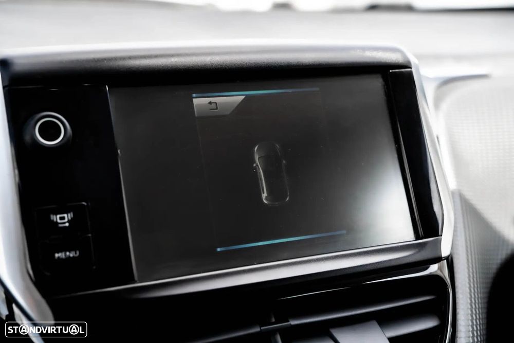 Peugeot 2008 1.2 VTi Allure - 19