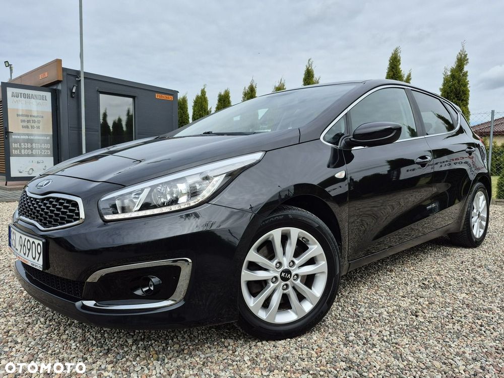 Kia Ceed - 27