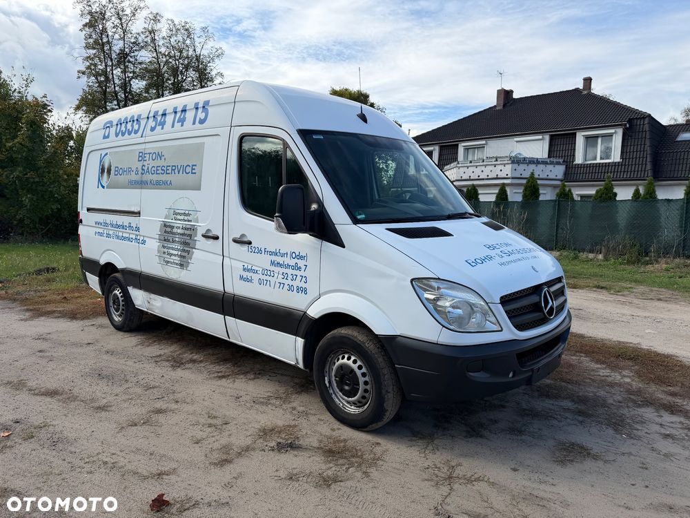 Mercedes-Benz Sprinter - 1