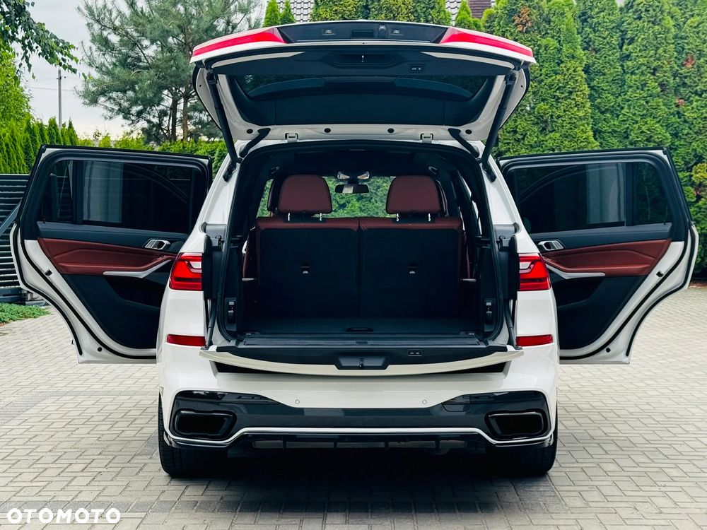 BMW X7 xDrive40i - 13