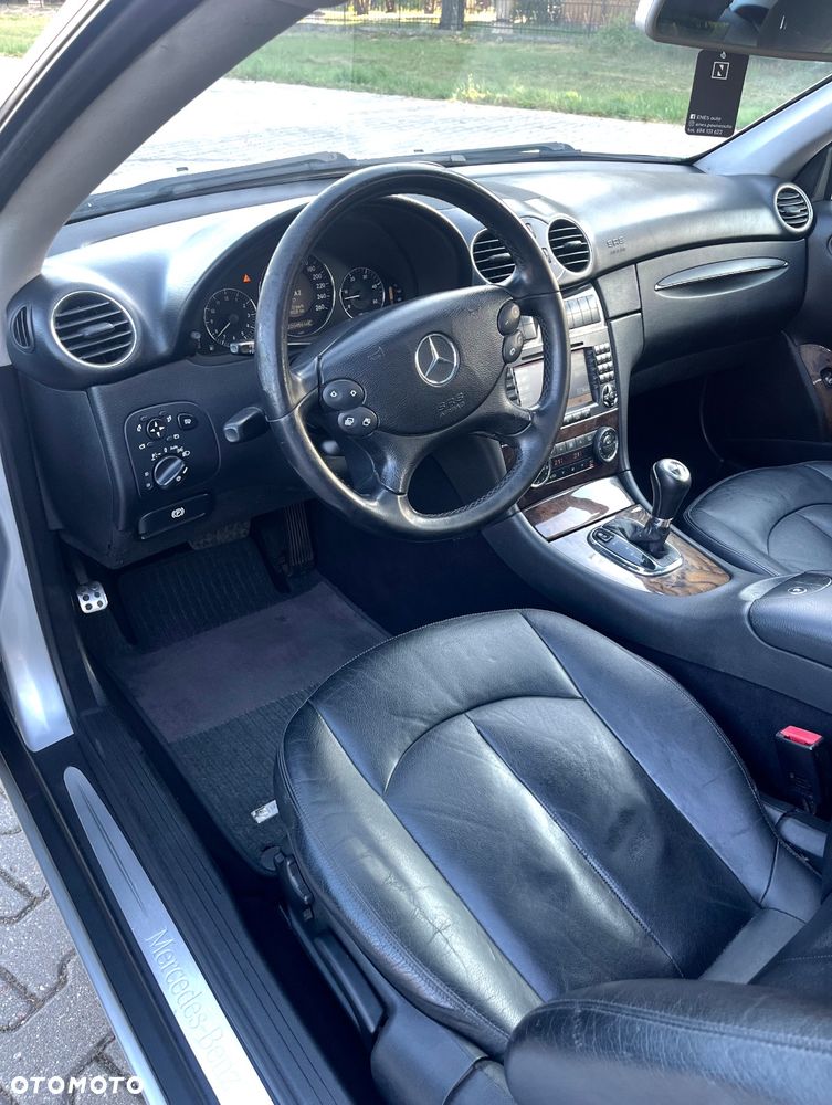 Mercedes-Benz CLK - 13