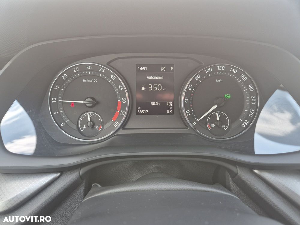 Skoda Octavia 2.0 TDI DSG Ambition - 17