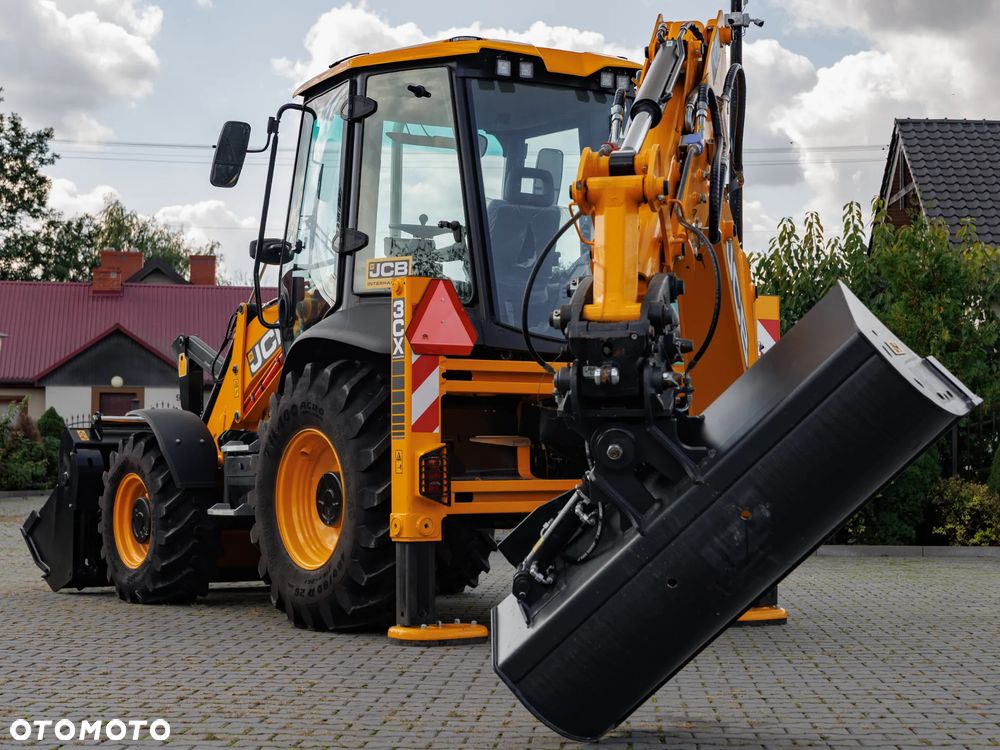 JCB NOWA 0 mtg Koparko-ładowarka 3CX PLUS - 110 KM - 1