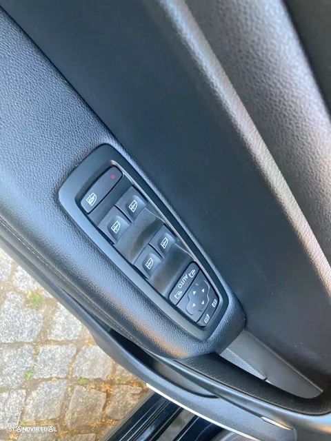 Renault Mégane Sport Tourer 1.6 E-Tech Plug-In Hybrid R.S. Line - 37