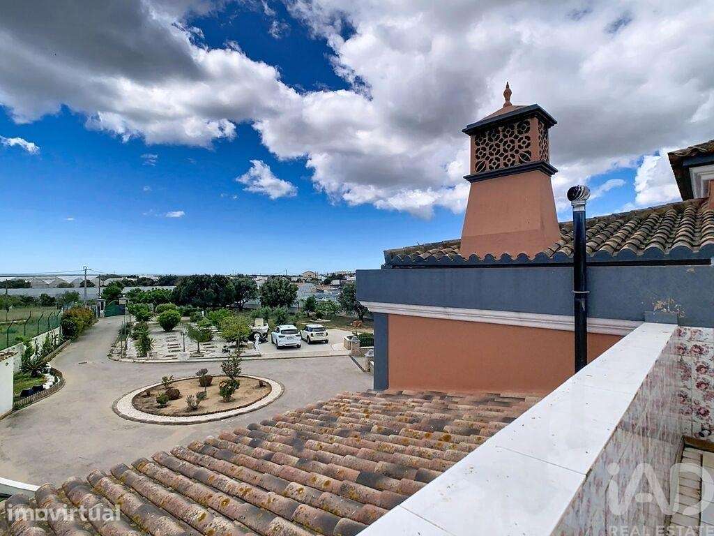 Moradia isolada T3 em Faro de 228 m2 - Grande imagem: 4/35