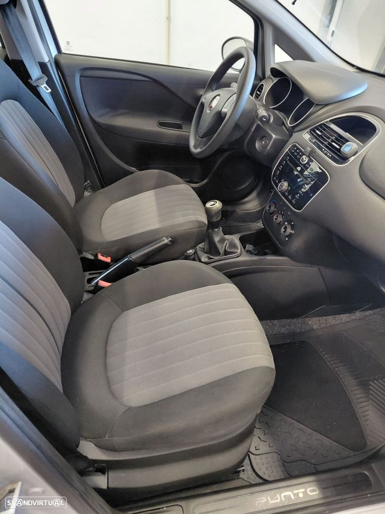 Fiat Punto 1.3 M-Jet Easy S&S - 19