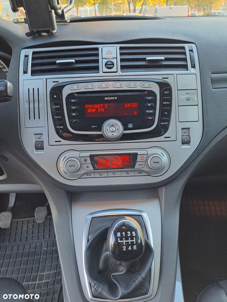 Ford Kuga - 18