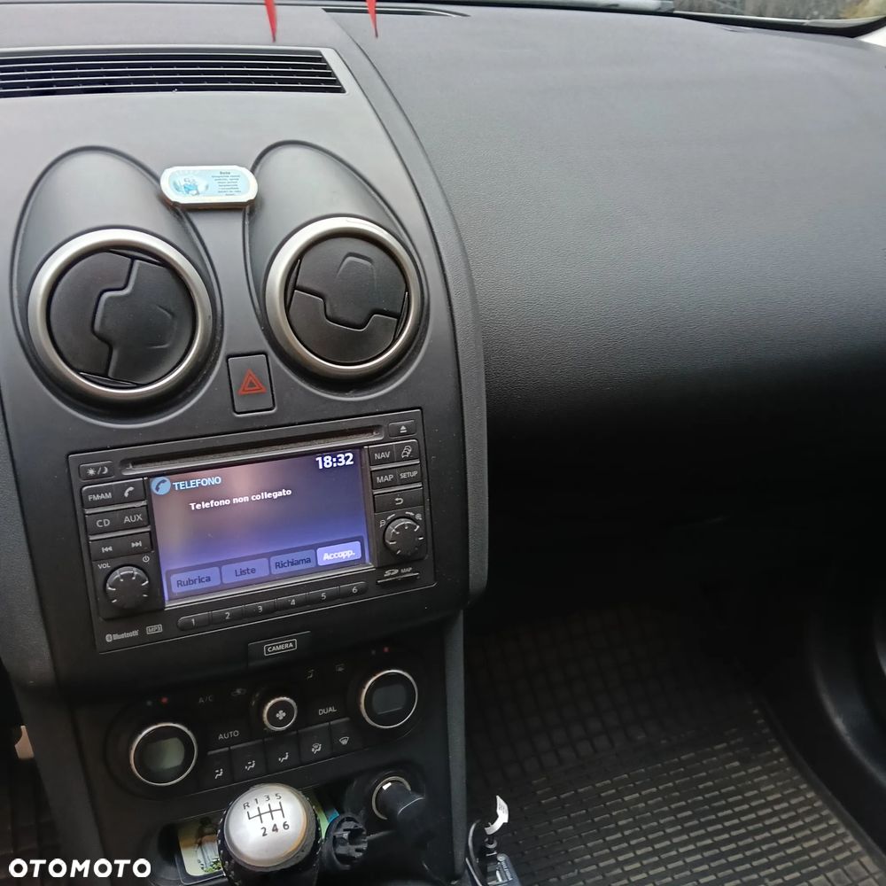 Nissan Qashqai 1.6 dCi DPF Start/Stop acenta - 24