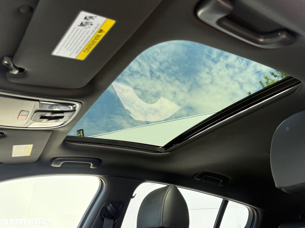 Kia Stinger 3.3 T-GDI 8AT AWD GT - 29