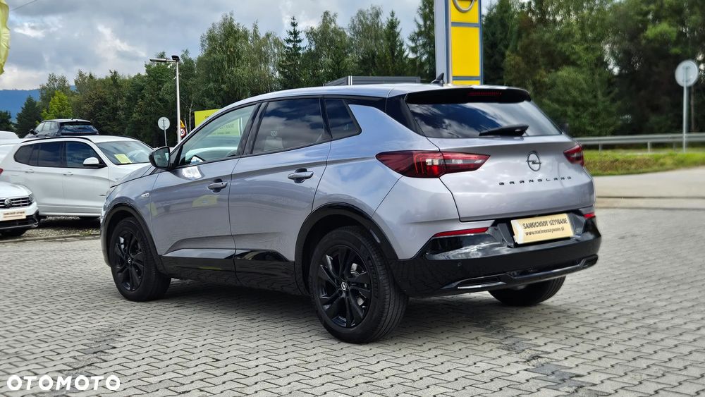 Opel Grandland 1.2 T GS S&S - 4