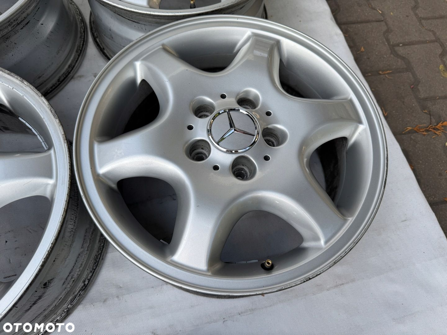 Felgi Mercedes CLK 16" 7J ET37 748 - 6