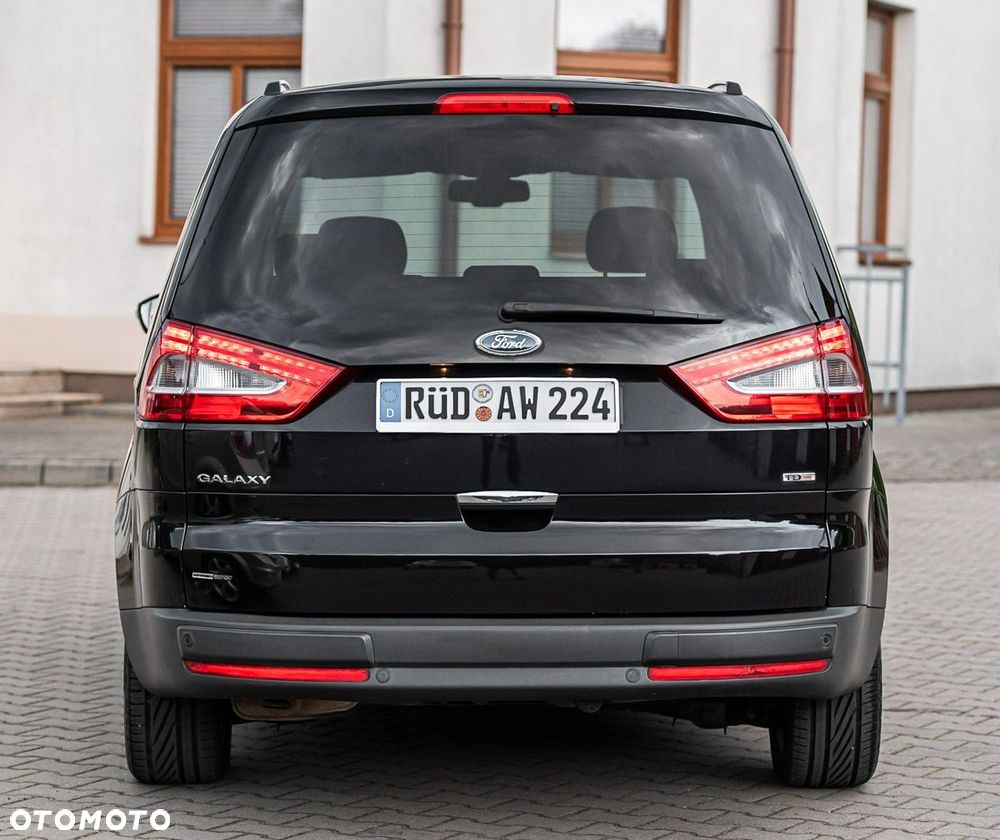 Ford Galaxy 2.0 TDCi Ghia - 17