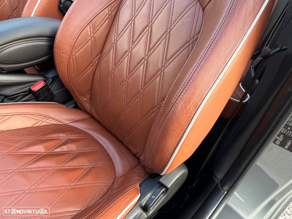 MINI Cabrio Cooper S Sidewalk - 18