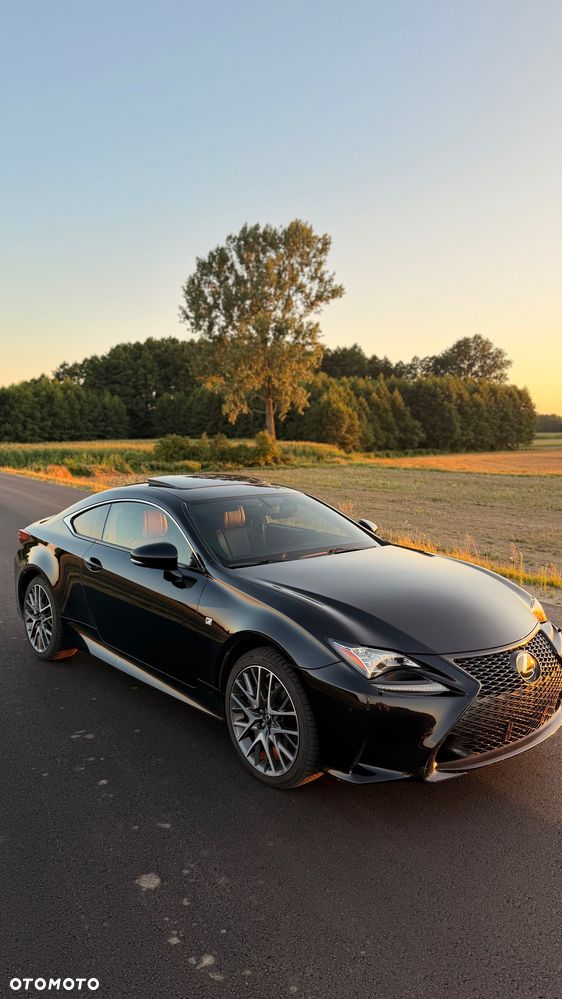Lexus RC - 1
